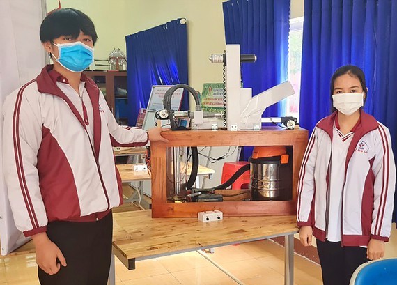 Practical invention of high school students enters international science fair  ảnh 1