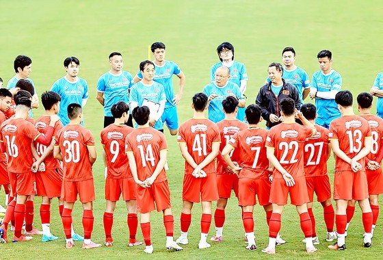 Coach Park Hang-seo expected to make adjustments in match against Oman ảnh 1
