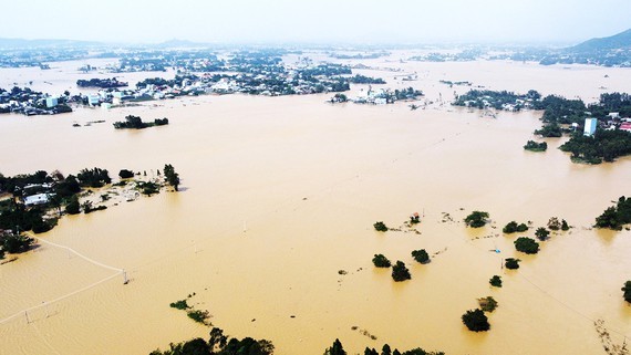 Hydropower plants cause double floods ảnh 1