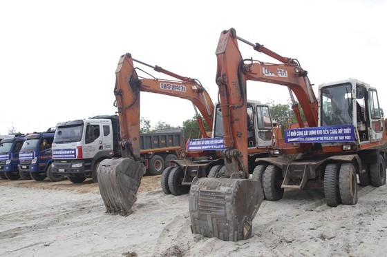 Construction of My Thuy Seaport kicked off ảnh 1