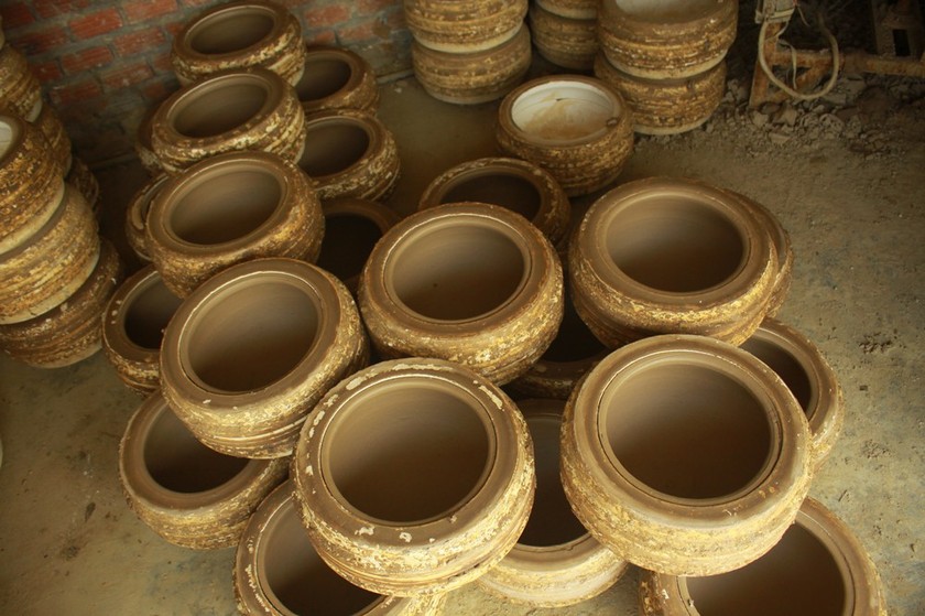 Trung Son Pottery Village, home of fine, unique clay pots ảnh 7