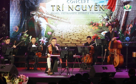 Vietnamese French musician Tri Nguyen honored at 18th Independent Music Awards ảnh 1