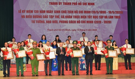 HCMC hosts ceremony celebrating President Ho Chi Minh's 130th birthday ảnh 5