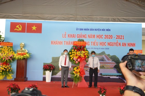 New primary school inaugurated in Hoc Mon District to mark new academic year ảnh 2