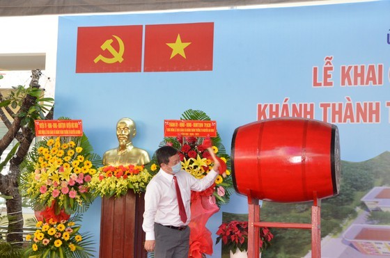 New primary school inaugurated in Hoc Mon District to mark new academic year ảnh 1