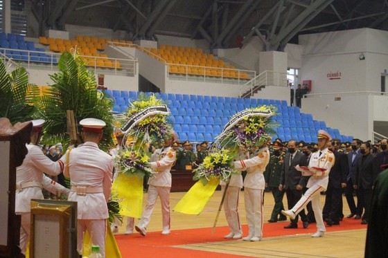 Memorial service held for 22 soldiers buried by landslide  ảnh 3