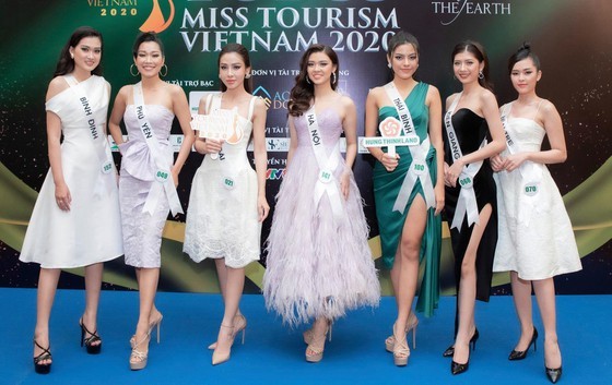 32 selected candidates compete for 2020 Miss Tourism Vietnam crown ảnh 2