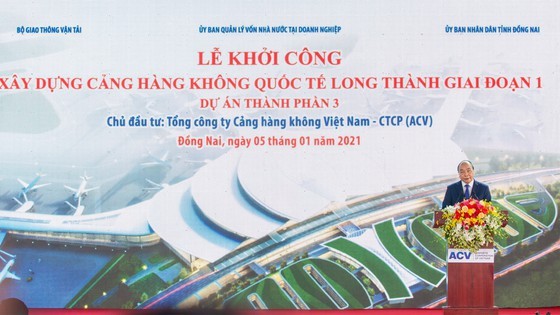 PM Nguyen Xuan Phuc kicks off construction of Long Thanh Int’l Airport ảnh 1