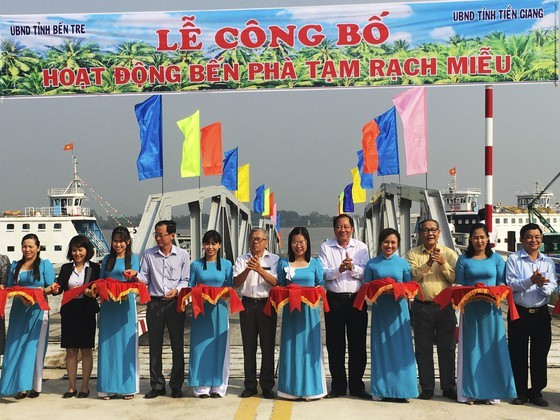 Ben Tre inaugurates Rach Mieu temporary ferry station ảnh 1
