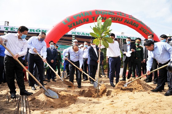 Phu Yen to be listed in country’s top tree-covered localities: PM ảnh 7