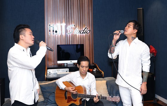 Artists donate money to Government’s fight against Covid-19 ảnh 3