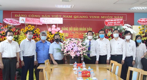 HCMC leaders extend greetings to press agencies ảnh 4