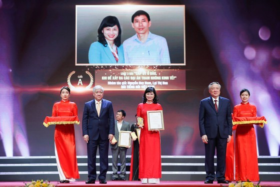Winners of 2021 National Press Award on anti-corruption fight announced ảnh 4