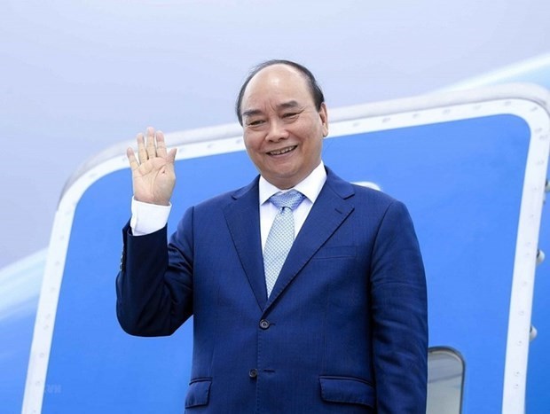 President Nguyen Xuan Phuc leaves for official visits to Switzerland, Russia ảnh 1