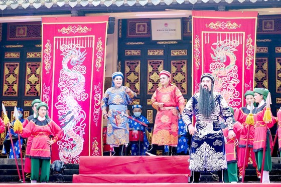 HCMC’s stages getting ready to reopen ảnh 1