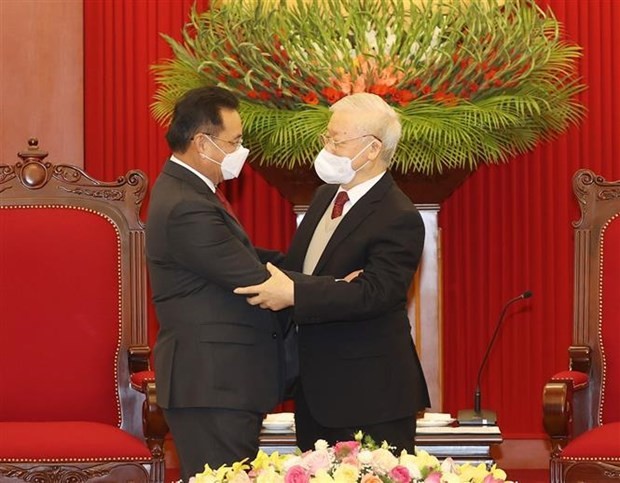 Party leader welcomes visiting chairman of Lao parliament ảnh 1
