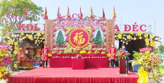 Commemoration ceremony honoring traditional flower-growing craft held in Sa Dec ảnh 1