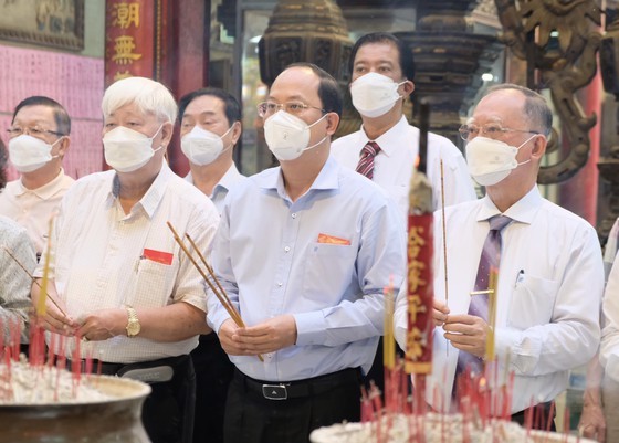 HCMC’s leaders extend Tet greetings to Chinese-Vietnamese community ảnh 5