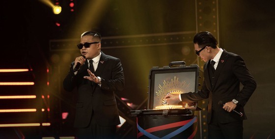 Seachains named as winner of 2nd Rap Viet Competition ảnh 7