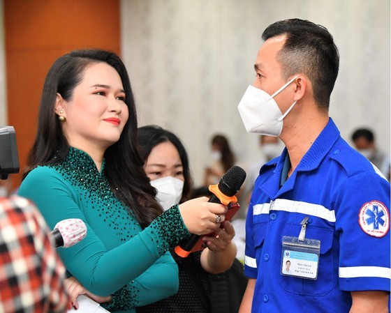 HCMC Party Chief honors volunteer drivers in Covid-19 fight ảnh 3