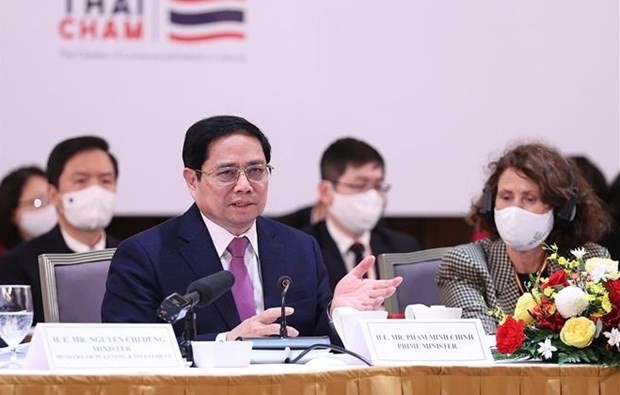 PM attends Vietnam Business Forum's high-level session ảnh 1