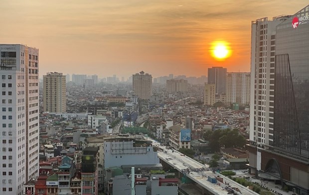 Hot weather predicted for northern, central regions in next few days ảnh 1