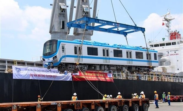 More trains for HCMC’s first metro line arrive in Vietnam ảnh 1