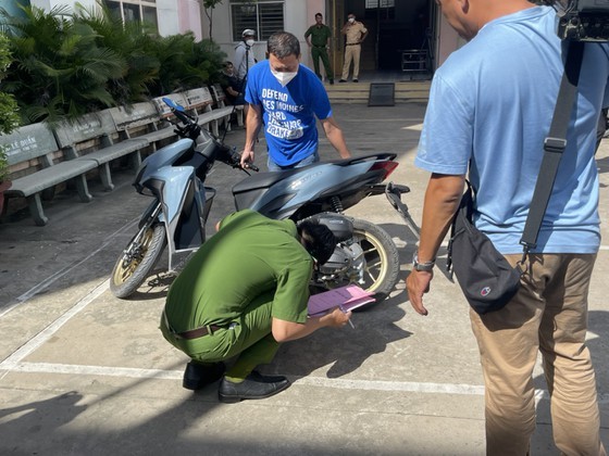 HCMC: License plate grant, vehicle registration at commune-level police stations ảnh 5