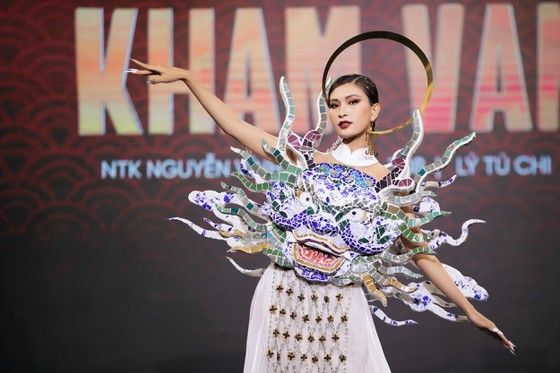 Winner of design contest seeking national costume for Miss Universe revealed ảnh 14