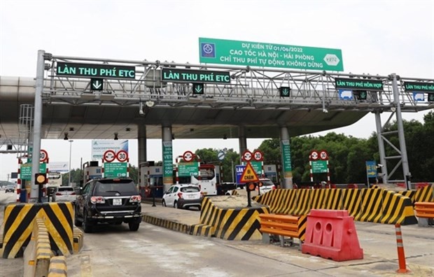 Automatic toll collection set for all expressways in Vietnam by end of July ảnh 1