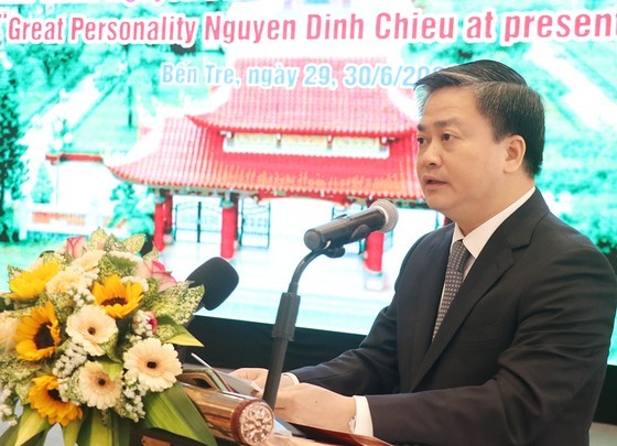Int’l seminar on Great celebrity Nguyen Dinh Chieu celebrates his 200th birthday ảnh 5