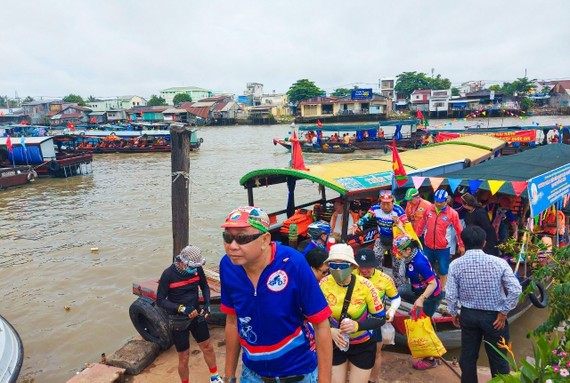 Cai Rang Floating Market Culture and Tourism Festival 2022 opens in Can Tho ảnh 2