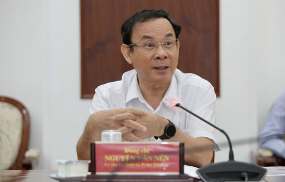HCMC’s Party Chief listens to football clubs’ concerns ảnh 4