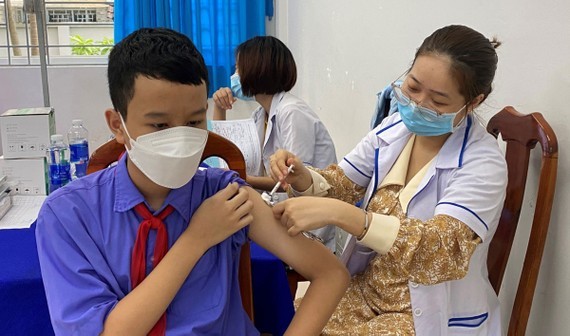 HCMC: Raising parental acceptance of Covid-19 vaccine for children ảnh 1