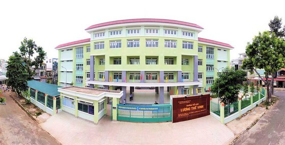HCMC inaugurates more well-equipped schools for new academic year ảnh 2