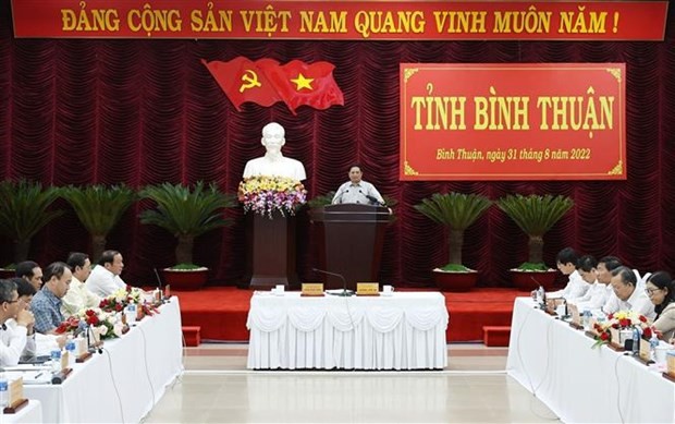Binh Thuan should develop sea-based economy, tourism for sustainable growth: PM ảnh 1
