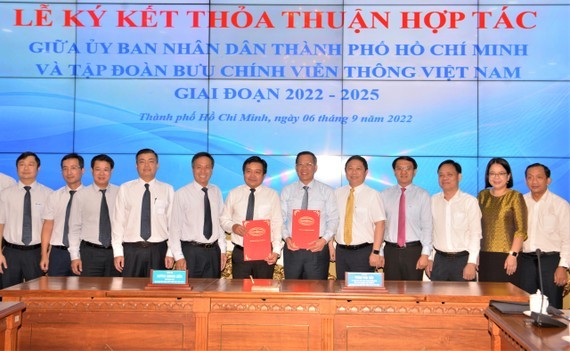 HCMC, VNPT cooperates to enhance digital transformation ảnh 1