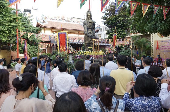 Ceremony marks Grand Lord Hung Dao’s 722nd death anniversary ảnh 2