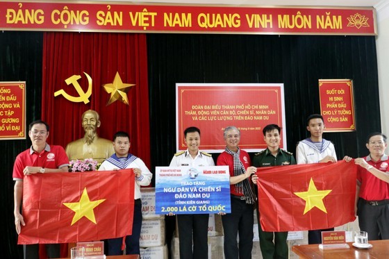 HCMC’s delegation visits Nam Du, Hon Chuoi islands ảnh 7