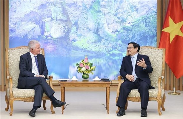 PM calls on Warburg Pincus to increase investments in Vietnam ảnh 1