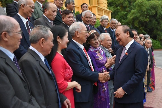 President extends best wishes to teachers nationwide ảnh 1