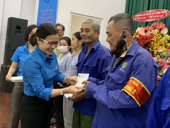 HCMC to spend VND140 billion to help laborers celebrate Tet ảnh 1